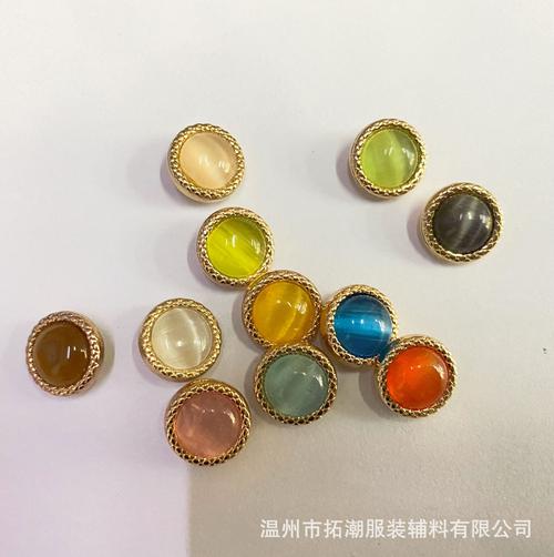 旗子底座與塑編布 從材料特性到實際應用的全面解析